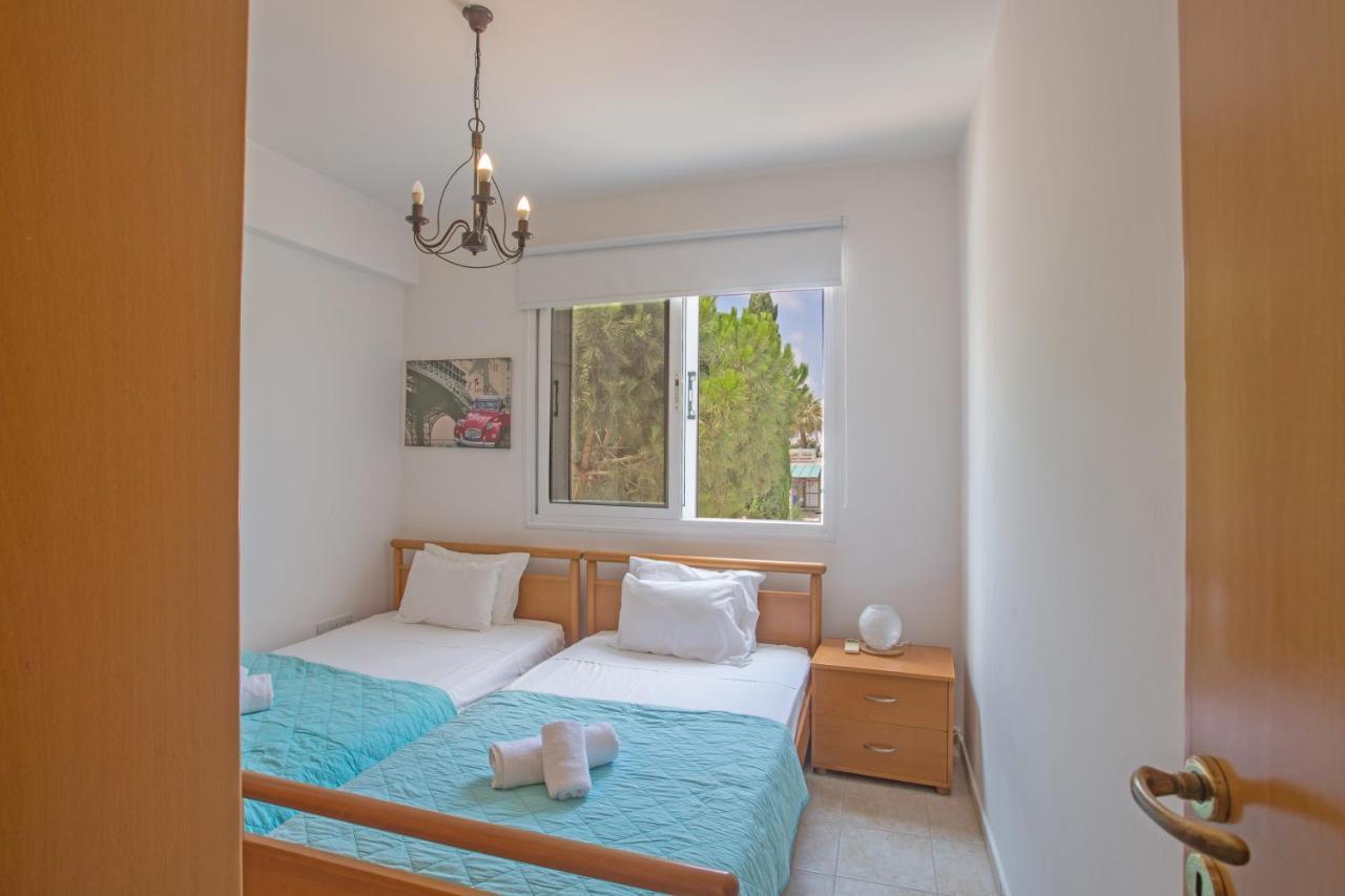 פרוטאראס Mandali Villa מראה חיצוני תמונה
